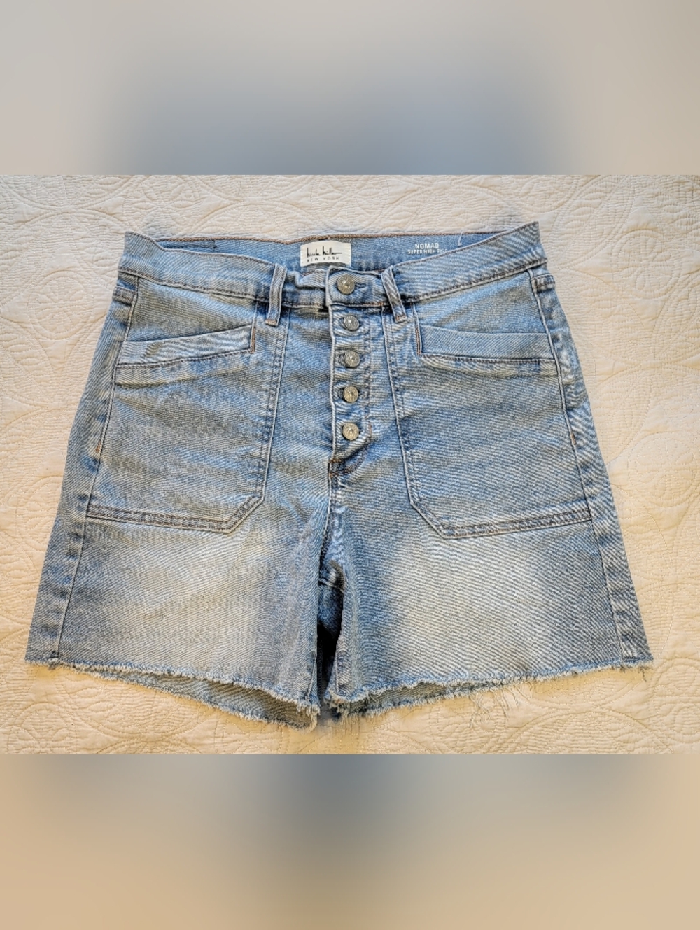 Nicole Miller NY Nomad Super High Rise Denim Cut Off Shorts Light Blue Sz 10